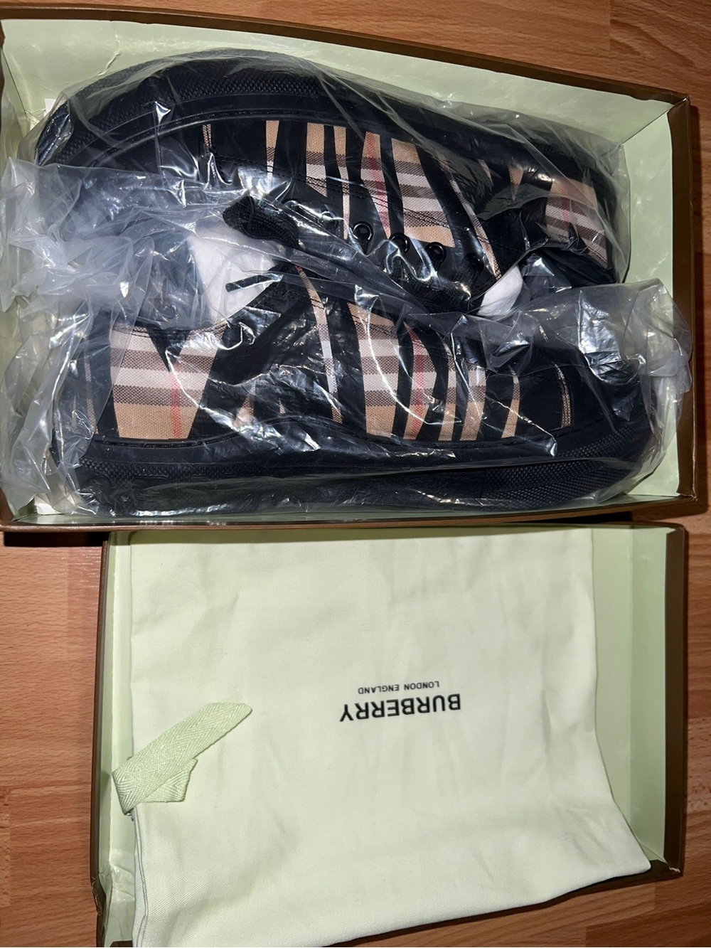 Burberry Black and Beige Plaid Low-Top Sneakers